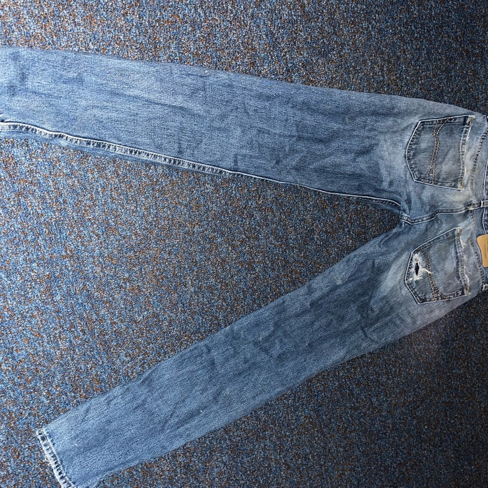 Hollister Distressed Jeans 30x32